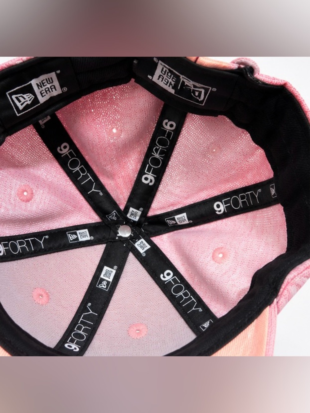New Era Pink Heather NY Yankees Cap 💗 - Picture 7 of 8
